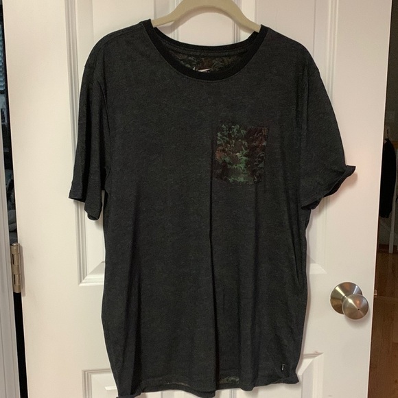 Nike T-Shirt - Picture 1 of 4